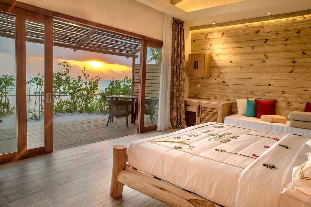 You And Me By Cocoon Maldives Muravandhoo Exterior photo